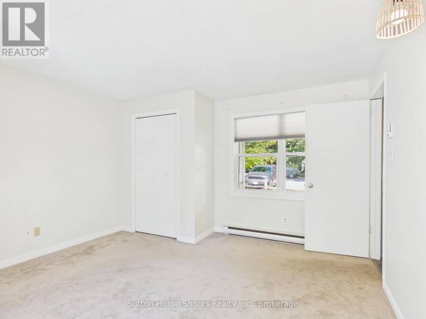 418 Elgin Street — photo 7 of 30