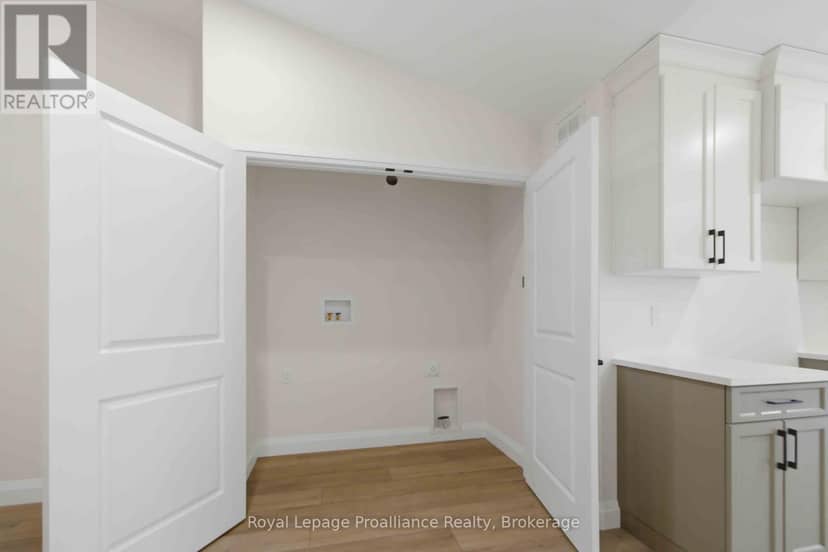 48 Mackenzie John Crescent — photo 12 of 29