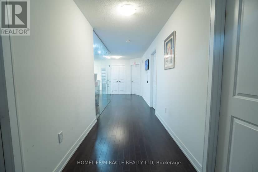 23 Hendricks Crescent — photo 19 of 37