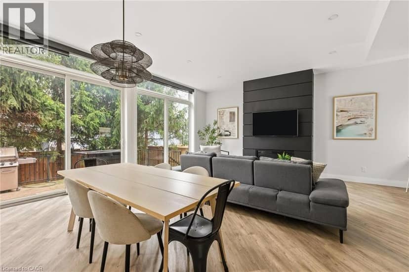 26 HURON Street — photo 13 of 40