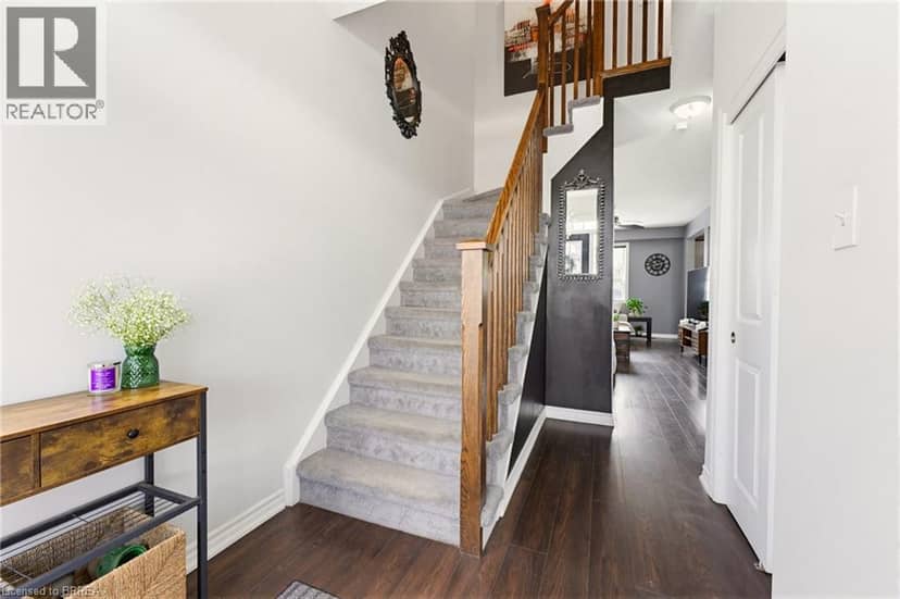 100 CHESTER Drive Unit# 16 — photo 4 of 36