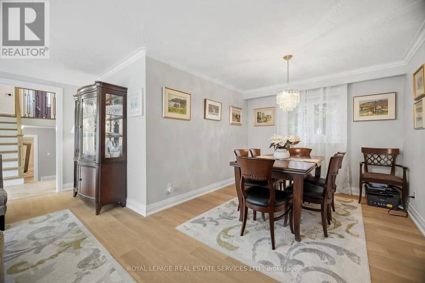 726 Netherton Crescent — photo 18 of 40