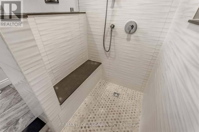 6888 Barrisdale Drive — photo 29 of 40