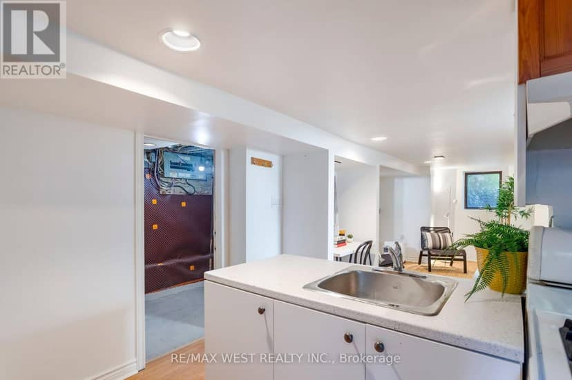 195 Dunn Avenue — photo 27 of 40