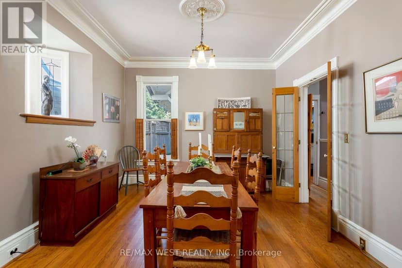 195 Dunn Avenue, Toronto, photo 8