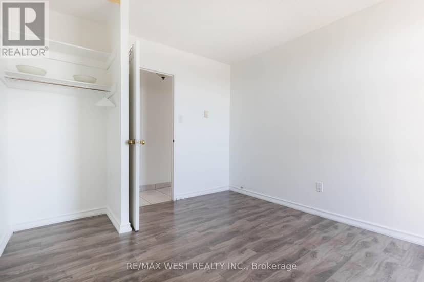 1503 - 3025 Queen Frederica Drive — photo 10 of 17