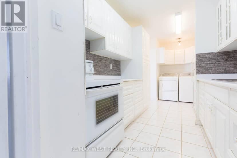 1503 - 3025 Queen Frederica Drive — photo 6 of 17