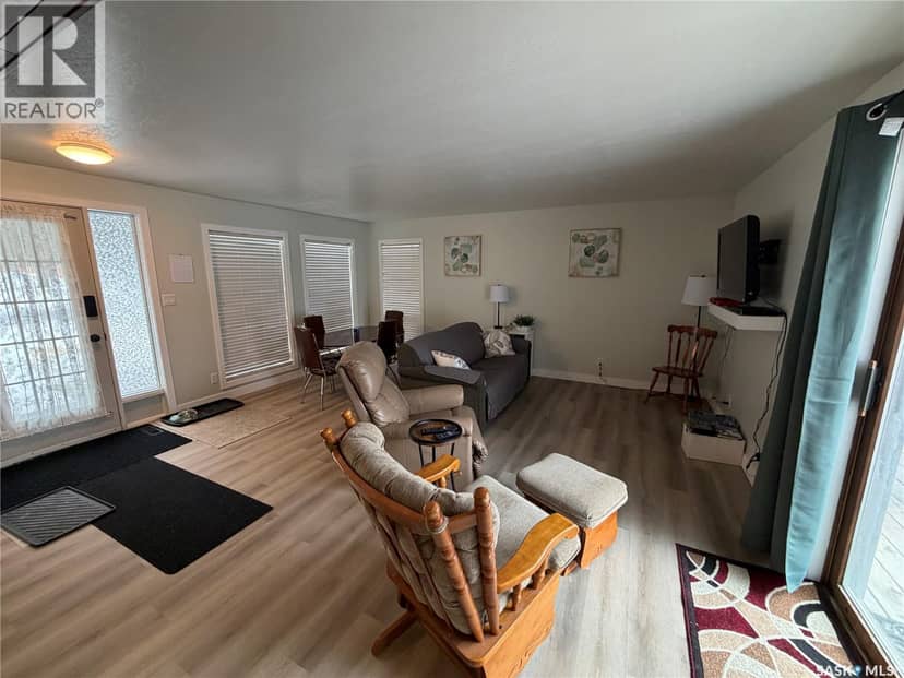 330 1st AVENUE N, Big River, photo 7