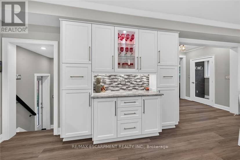 209 Delaware Avenue — photo 14 of 40