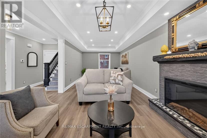 209 Delaware Avenue — photo 6 of 40