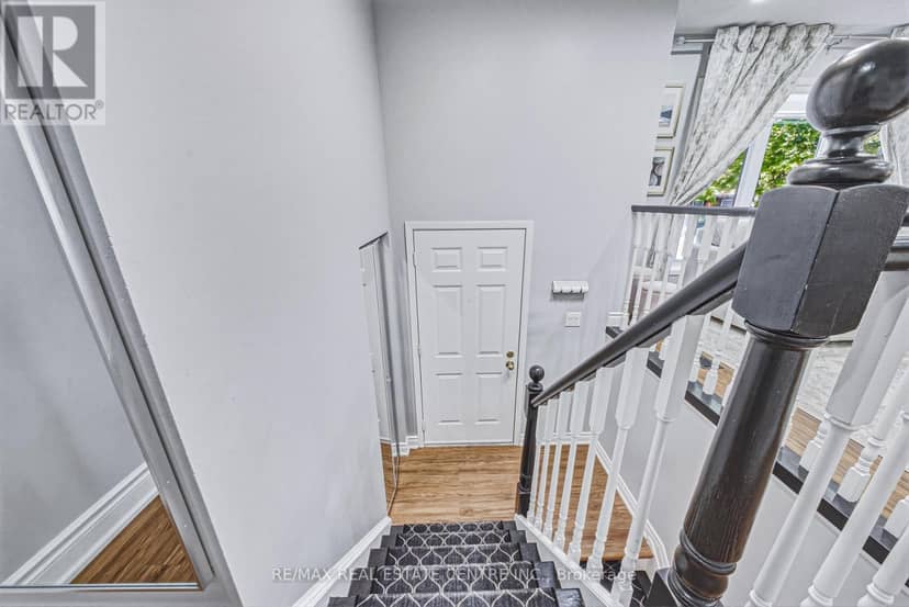 414 Woods Lane — photo 6 of 38