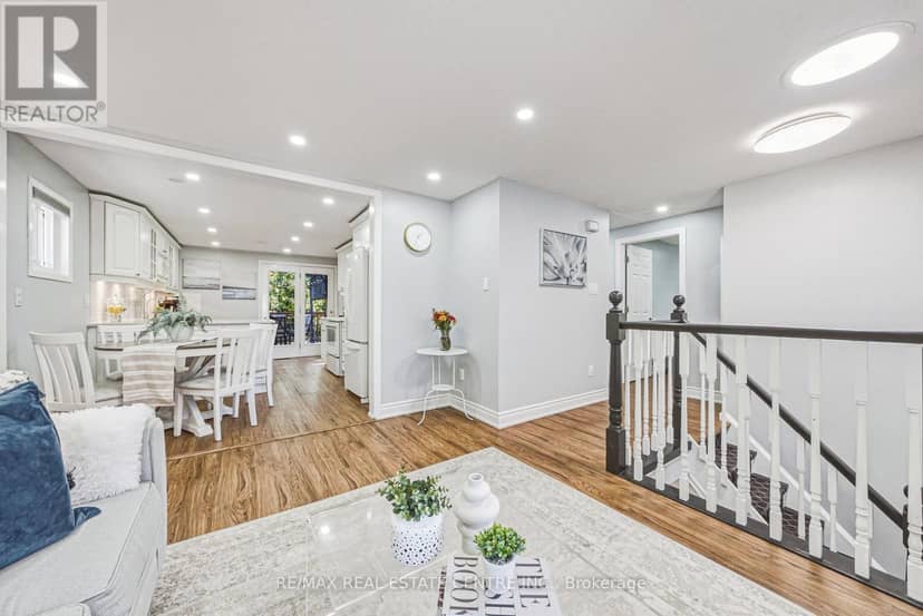 414 Woods Lane — photo 8 of 38