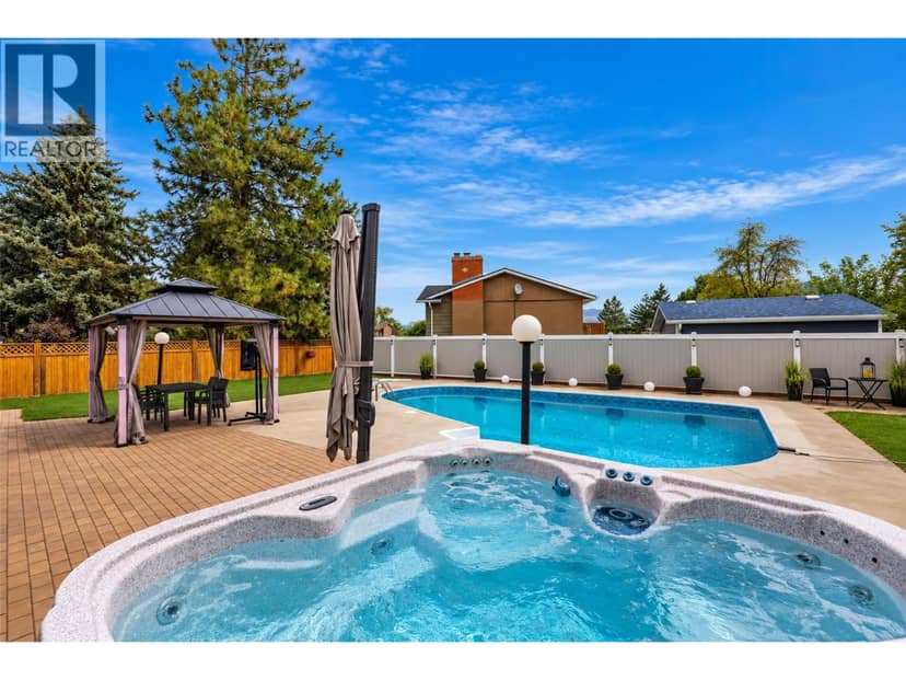 384 Arrowstone Drive, Kamloops