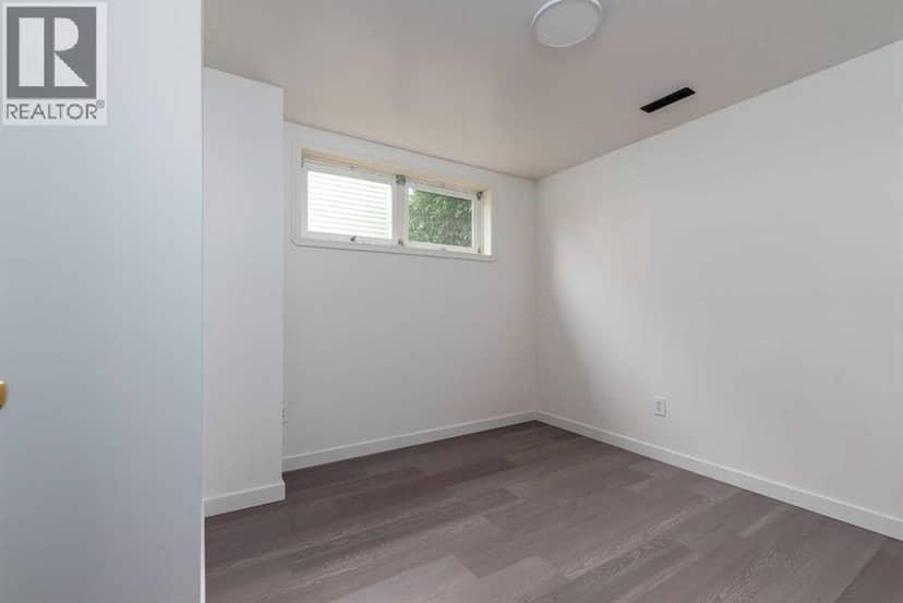 4821 48 Street — photo 19 of 30