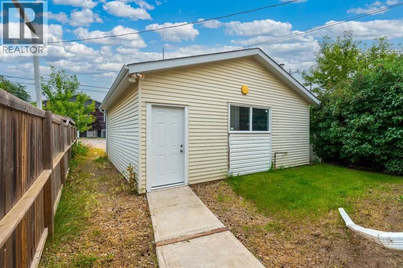 4821 48 Street — photo 27 of 30