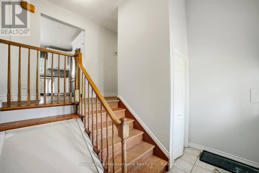 12 Huntsman Gate — photo 3 of 40