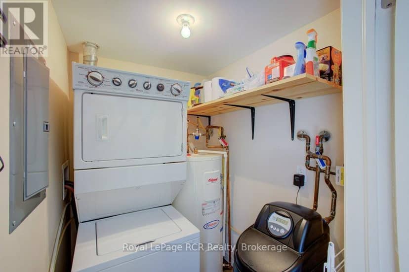 214 - 645 St David Street S — photo 20 of 31
