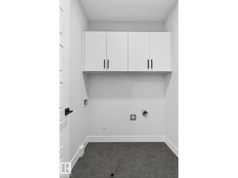 2316 63 AV NE — photo 39 of 40