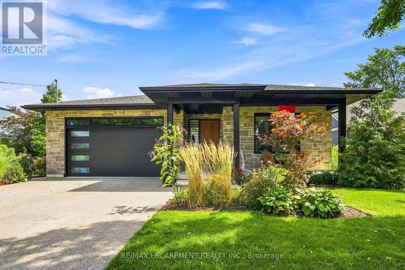 42 Carlton Avenue — photo 1 of 40