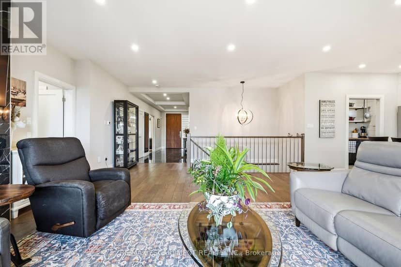 42 Carlton Avenue — photo 10 of 40