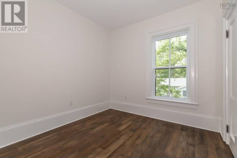 780 St. George Street — photo 25 of 32