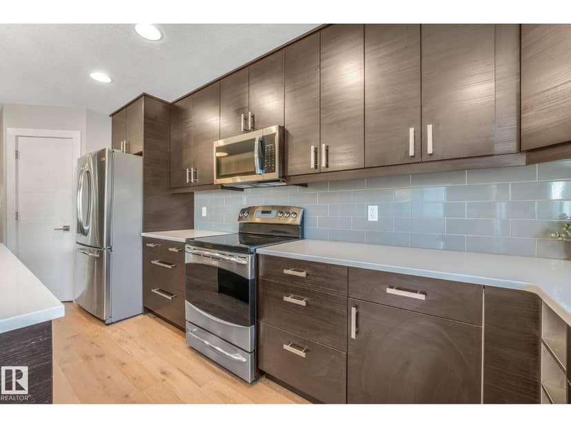 10433 70 AV NW, Edmonton, photo 6
