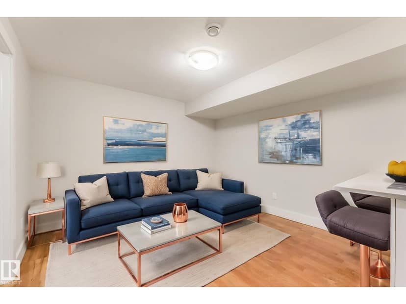 10433 70 AV NW — photo 36 of 40