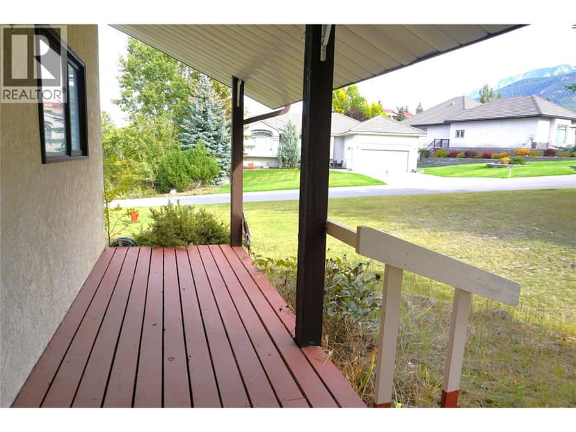 5121 RIVERVIEW Crescent, Fairmont Hot Springs, photo 2
