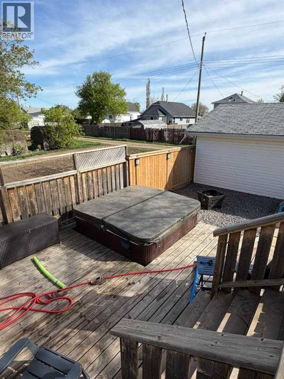 5126 Norfolk Avenue, Coronation, photo 5