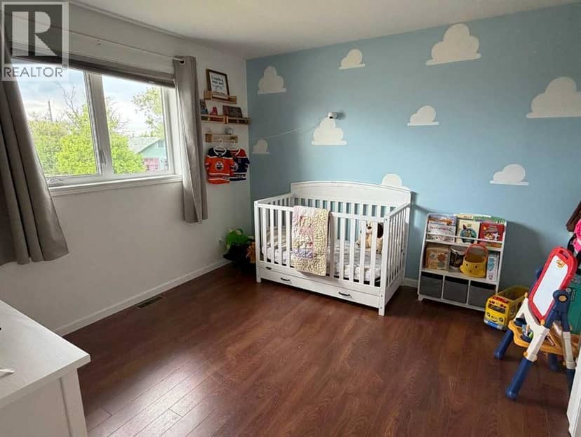 5126 Norfolk Avenue — photo 11 of 19