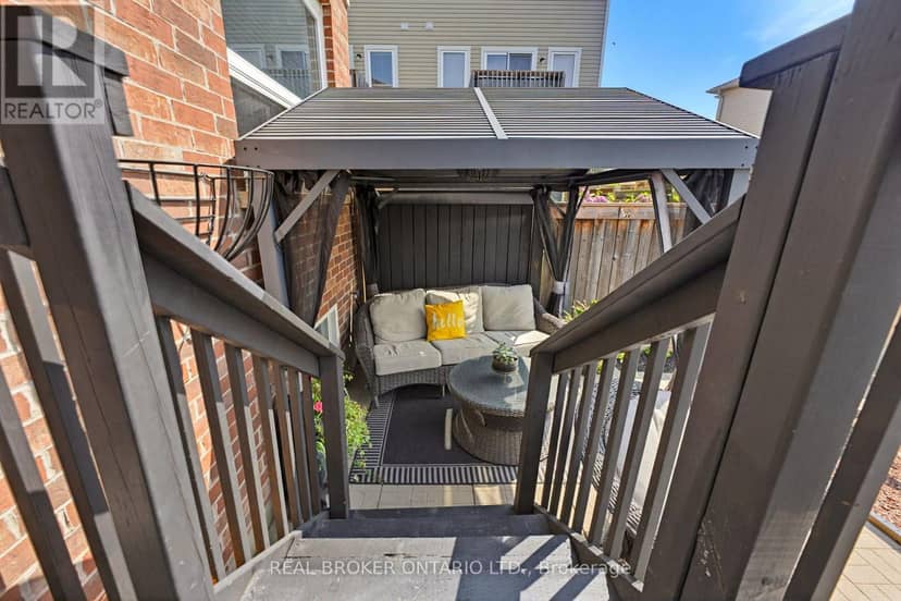 16 - 100 Chester Drive — photo 22 of 36