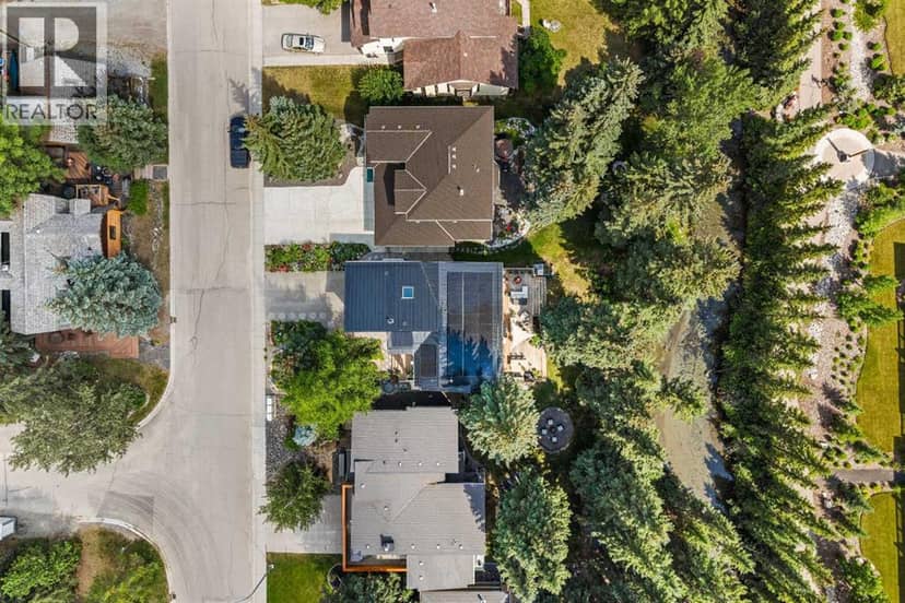 2002, 3rd Avenue, Canmore, photo 3