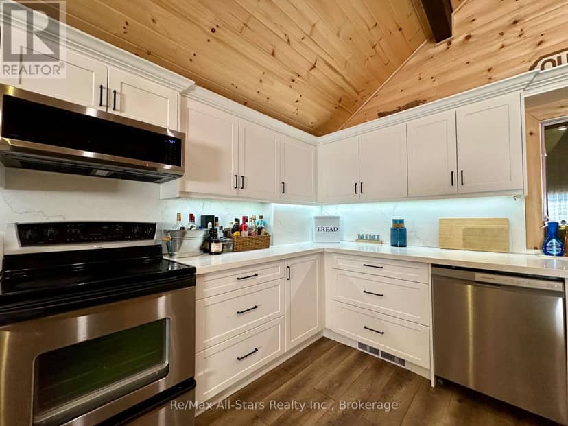 1284 Reynolds Road — photo 7 of 40