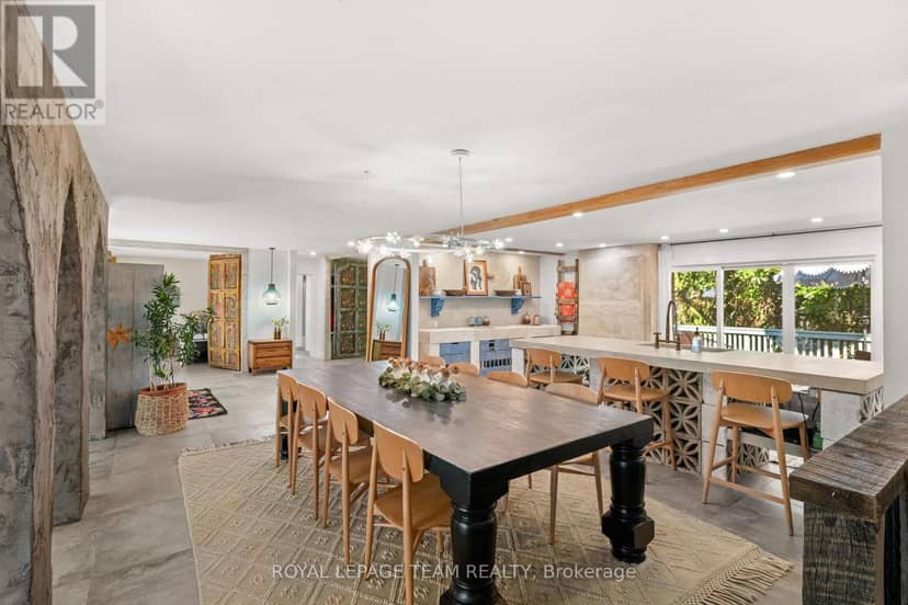 33 Rutherford Crescent — photo 16 of 40