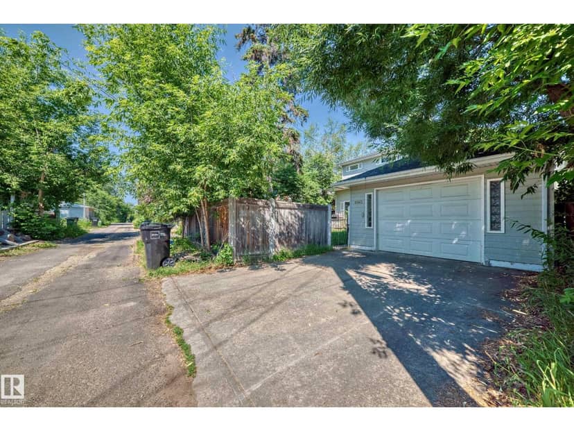 11643 76 AV NW — photo 23 of 40