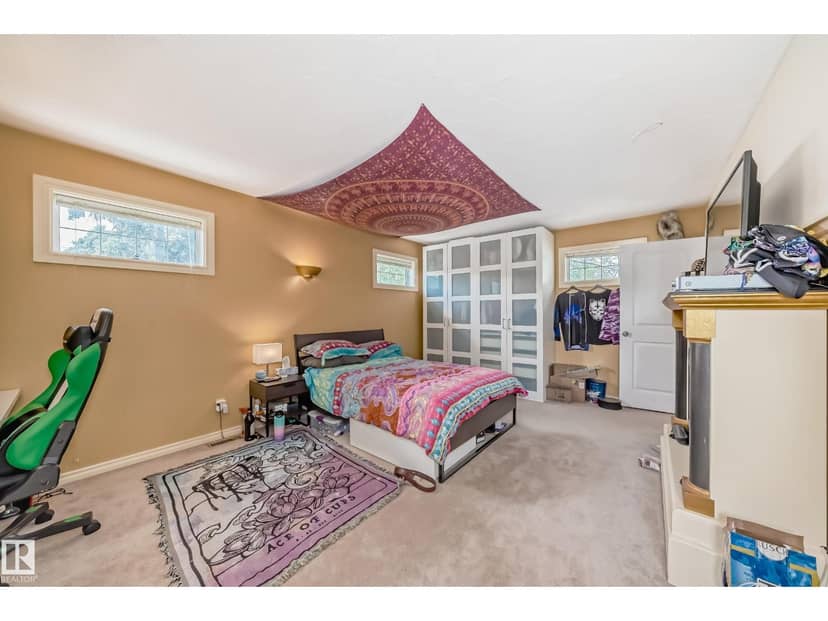 11643 76 AV NW — photo 27 of 40