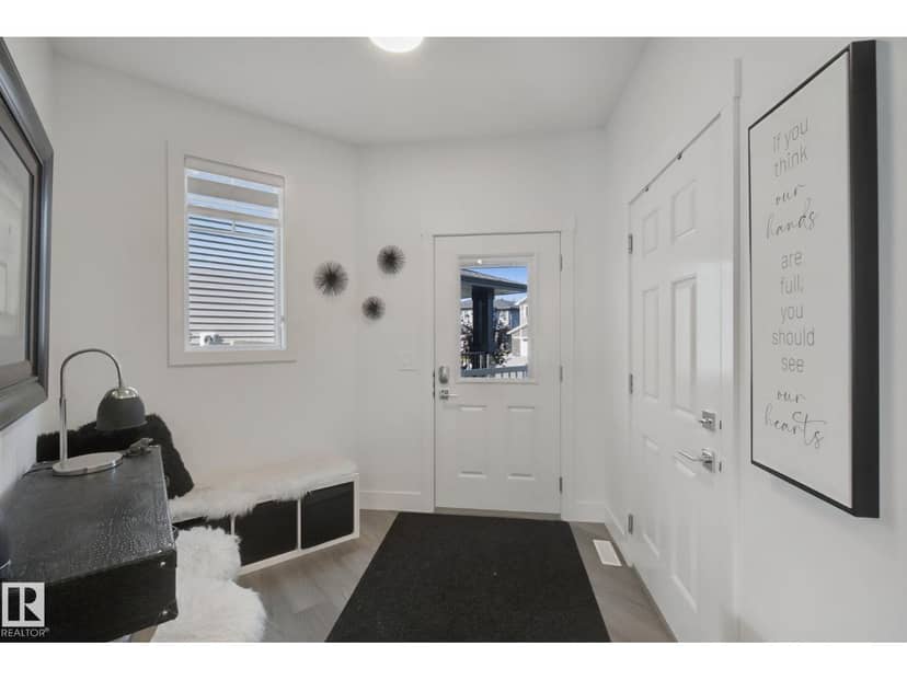 153 Cavanagh CM SW, Edmonton, photo 5