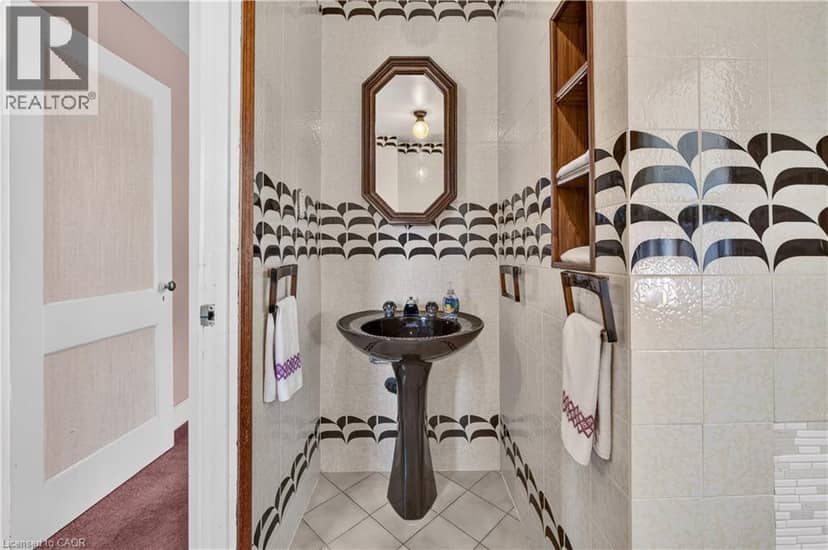 248 SAINT CLAIR Boulevard — photo 9 of 15