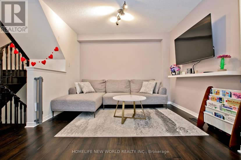 30 Linnell Street, Ajax, photo 2