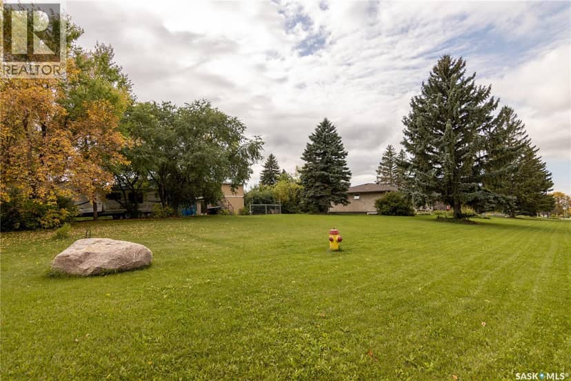 517 East DRIVE — photo 15 of 40