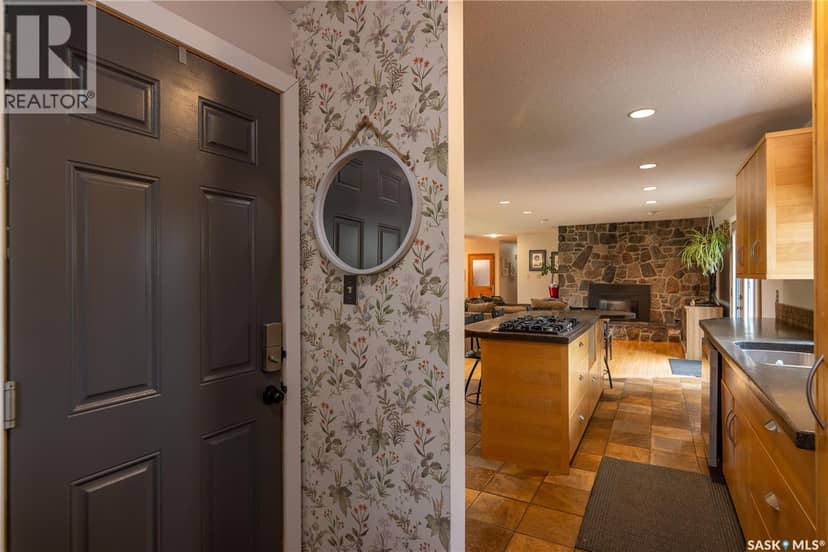517 East DRIVE — photo 33 of 40