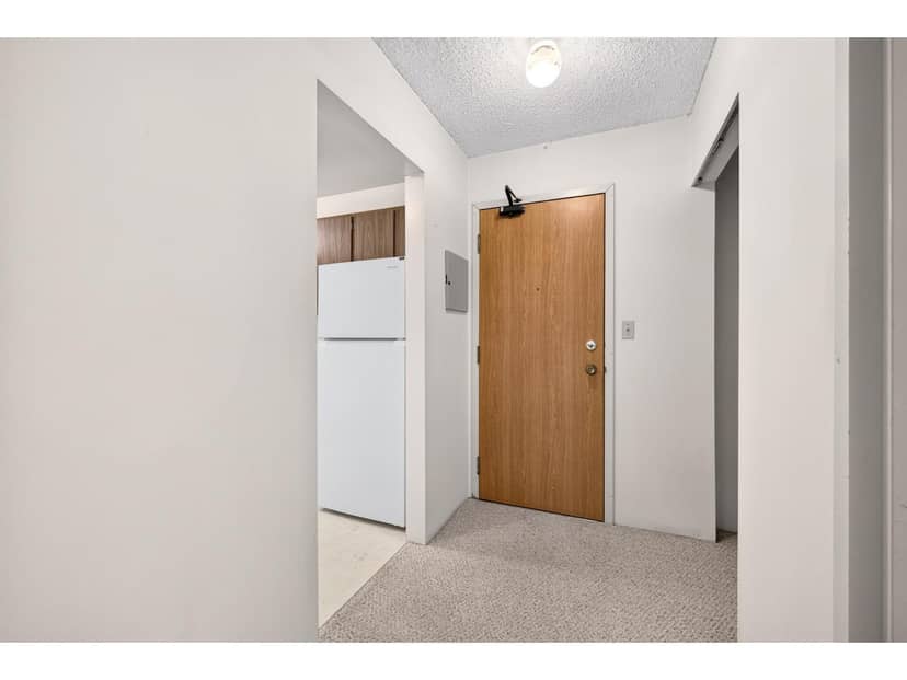 207 1760 SOUTHMERE CRESCENT, Surrey, photo 5