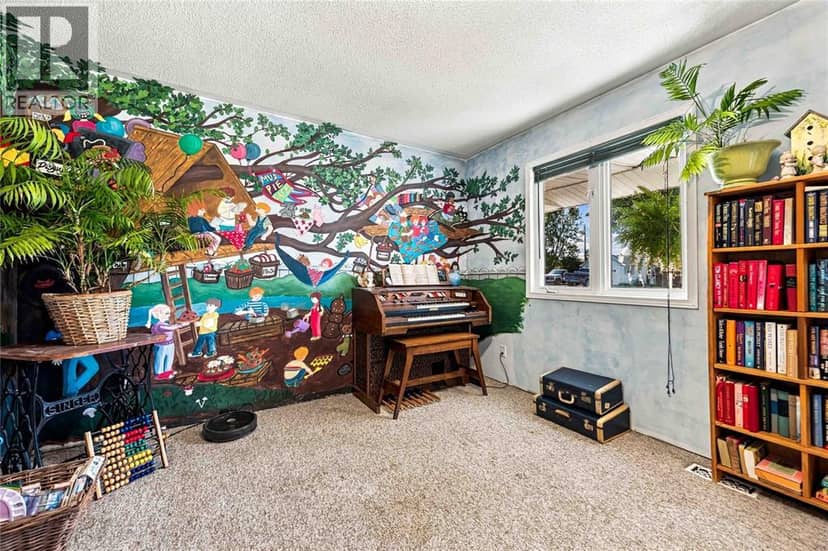 54 Napoleon Street — photo 17 of 40