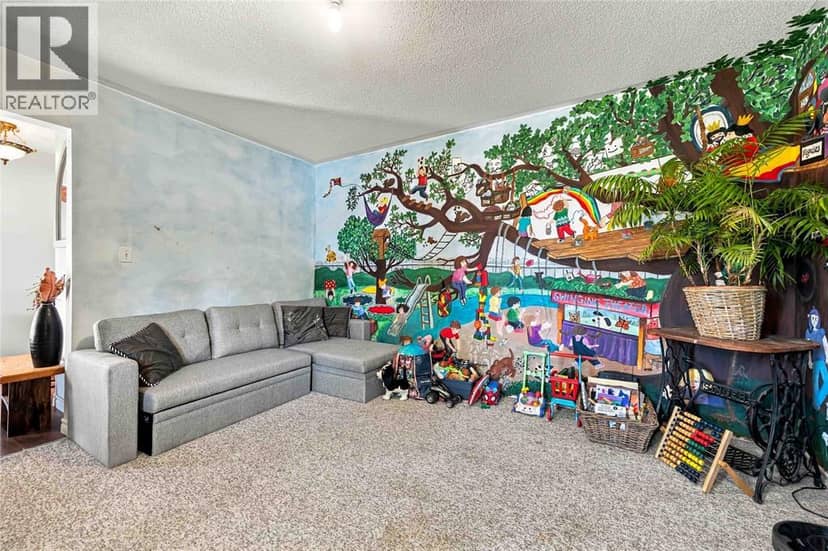 54 Napoleon Street — photo 18 of 40