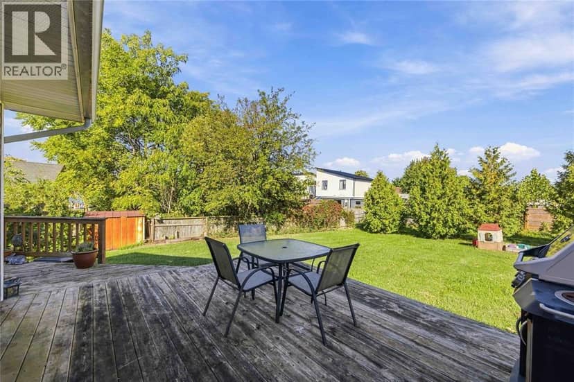 54 Napoleon Street — photo 37 of 40