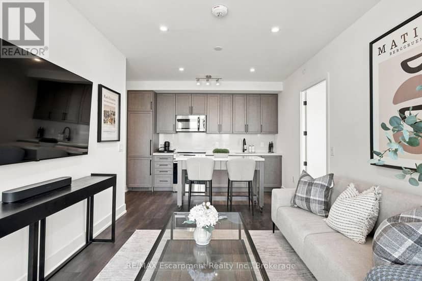 707 - 2450 Old Bronte Road — photo 12 of 37