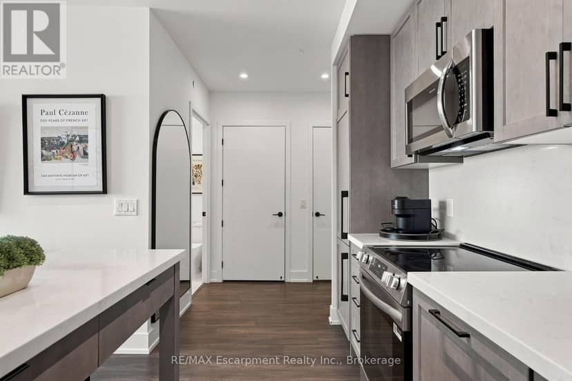 707 - 2450 Old Bronte Road — photo 6 of 37