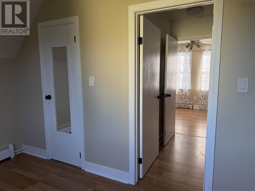 16 Rosewood Avenue — photo 21 of 40