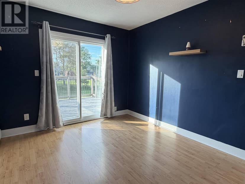 16 Rosewood Avenue, Glace Bay, photo 8