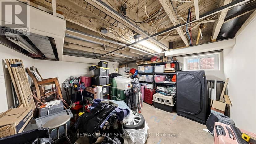 1316 King Street E — photo 37 of 40